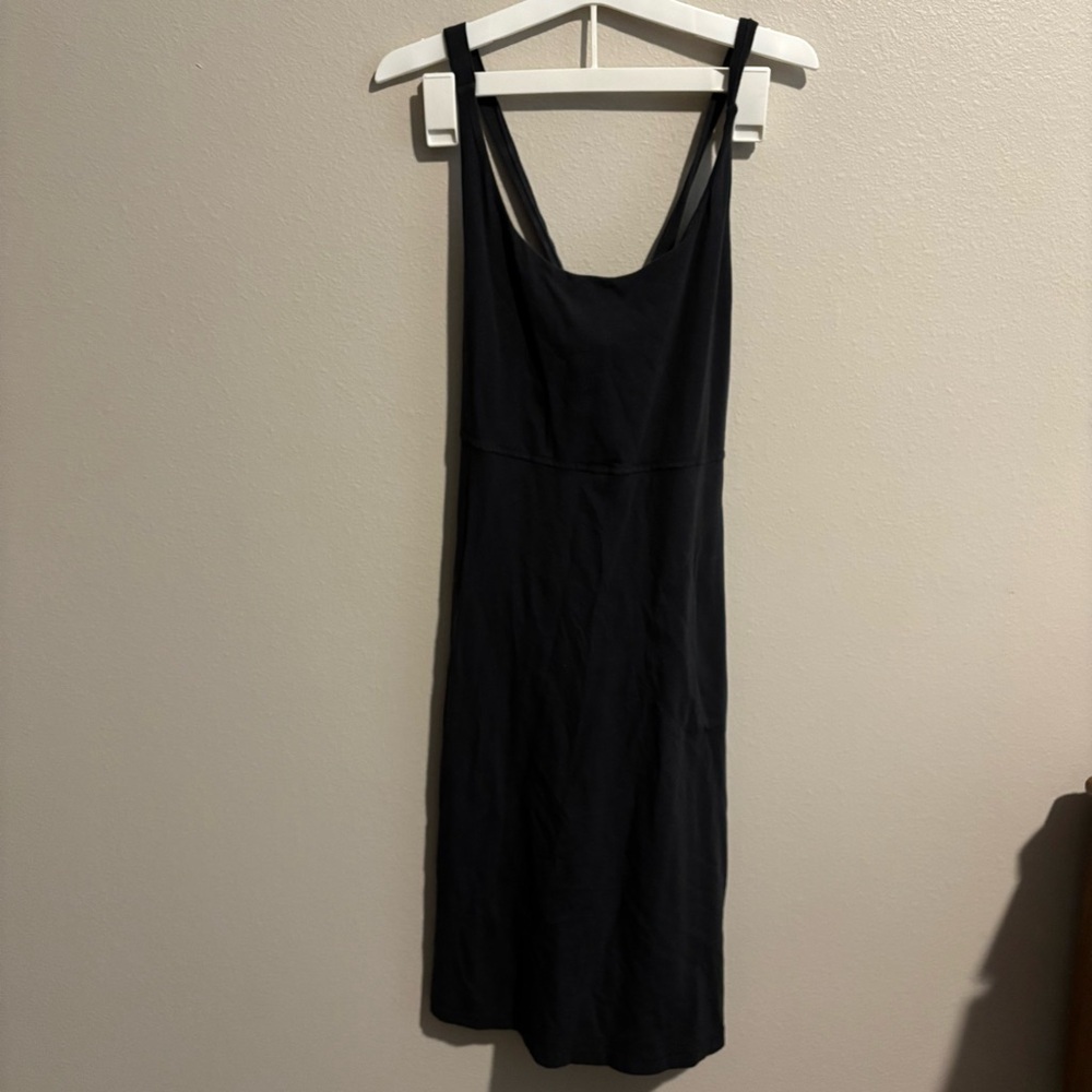 Sherpa Black Sleeveless Athletic  Dress Size L